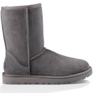 Classic short Ugg boots